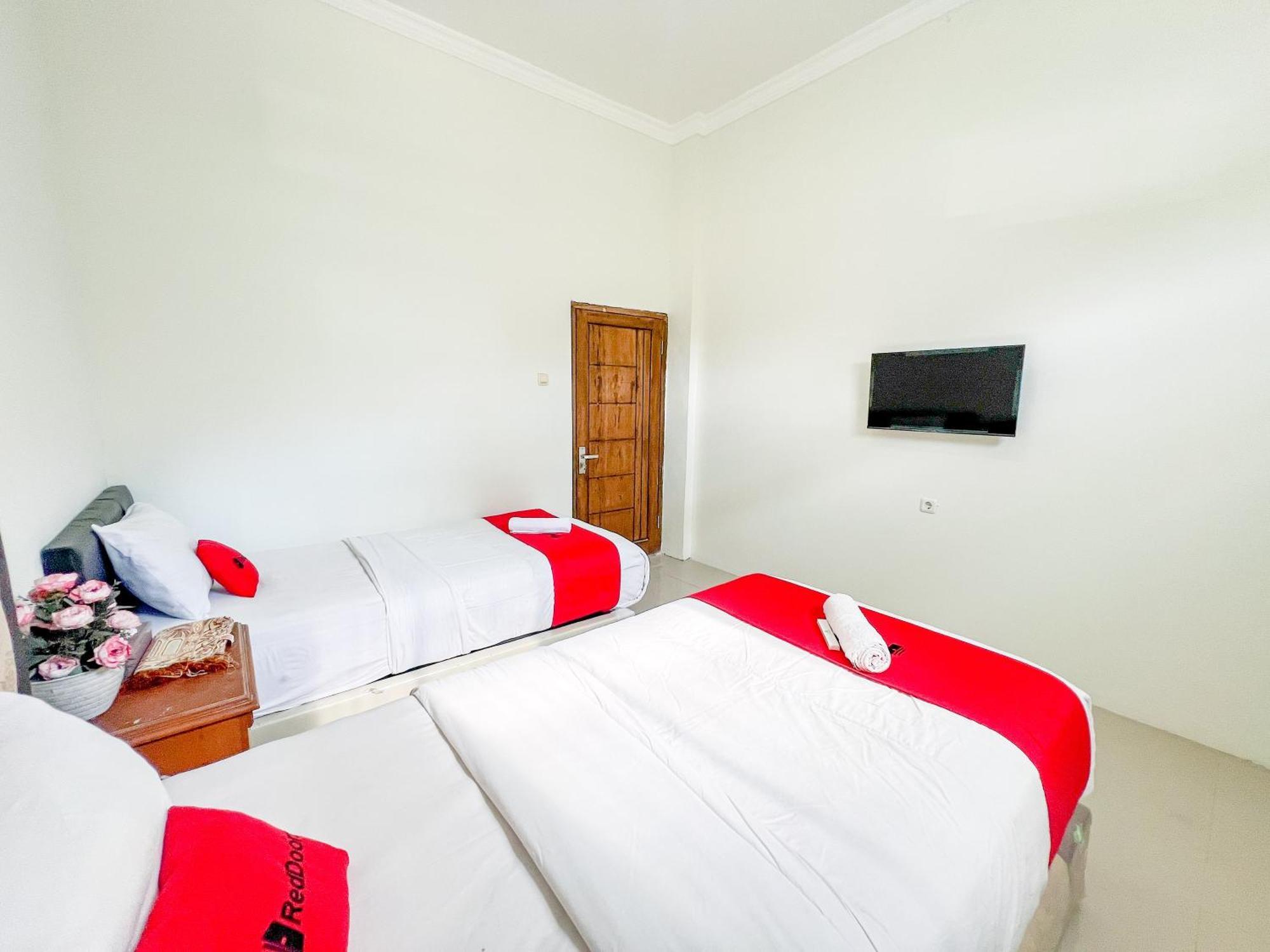 Reddoorz Syariah Near Pengadilan Agama Wonosobo Hotel Kültér fotó